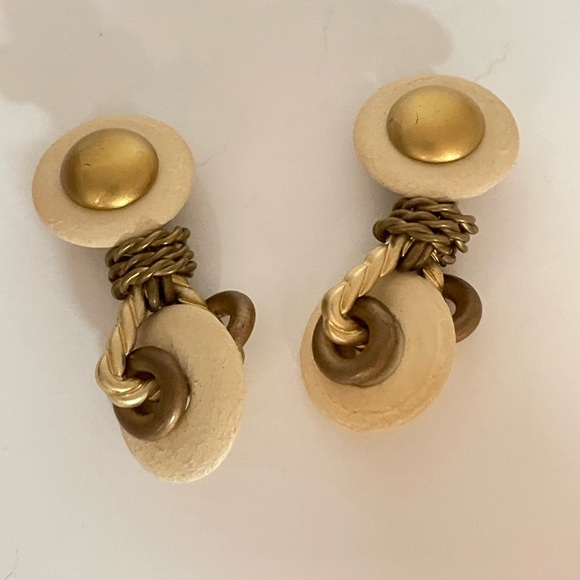 Vintage Gold Rope and Cork Clip Earrings Nautical - Picture 3 of 3